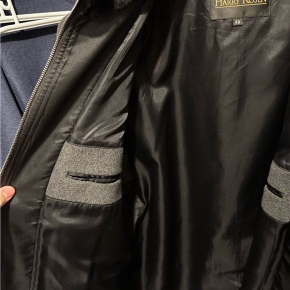 Harry Rosen Virgin Wool-Cashmere Coat - Size 40 - Picture 13 of 14